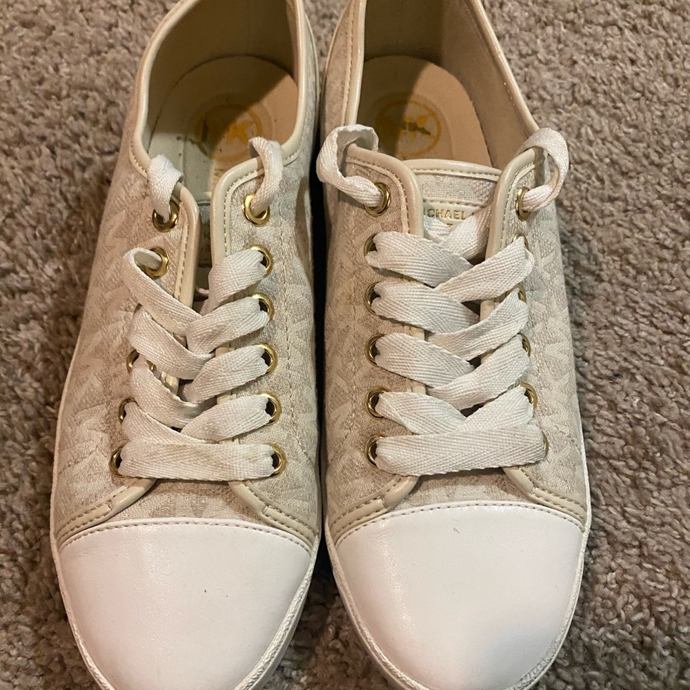 Size 6 MK shoes